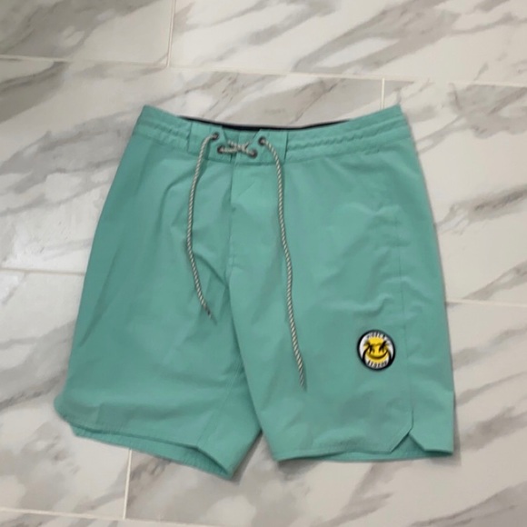 vissla rvca surf bathing swim boardshort trunks in 28 waist bundle or individual - Picture 2 of 10